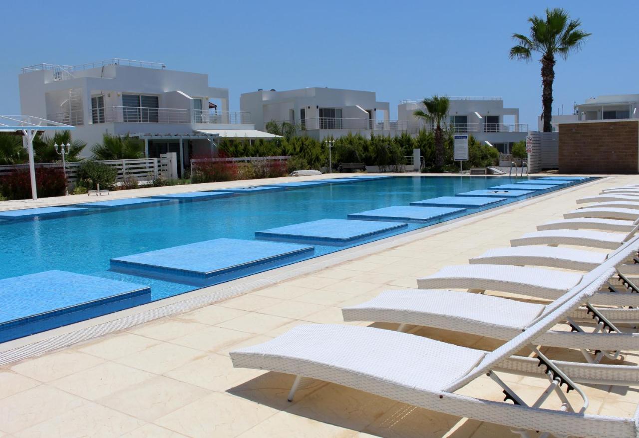 Caesar Beach Villas And Apartments Gastria Экстерьер фото