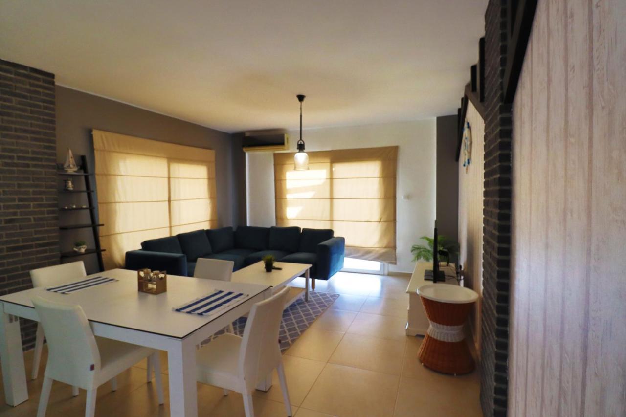Caesar Beach Villas And Apartments Gastria Экстерьер фото