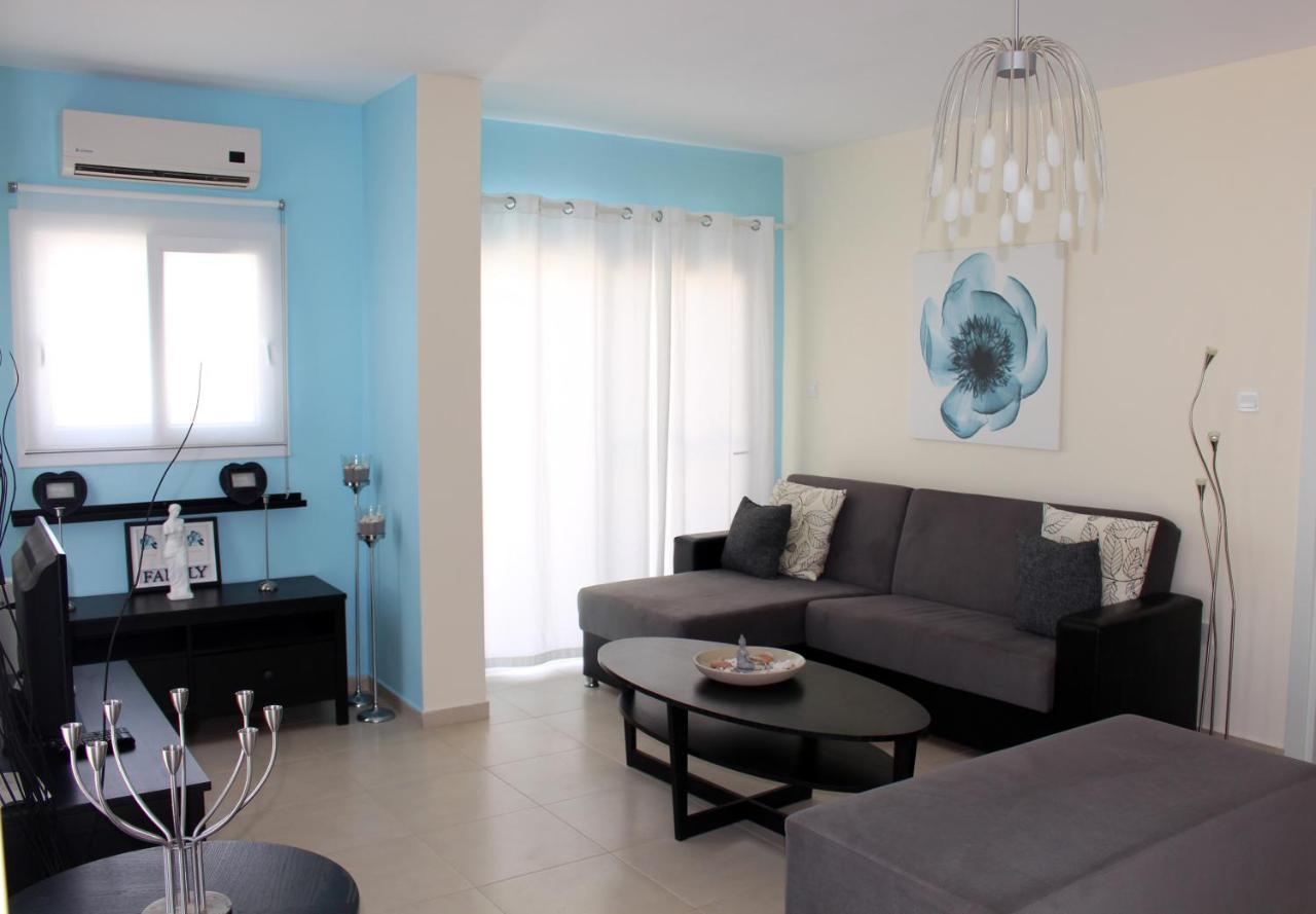 Caesar Beach Villas And Apartments Gastria Экстерьер фото