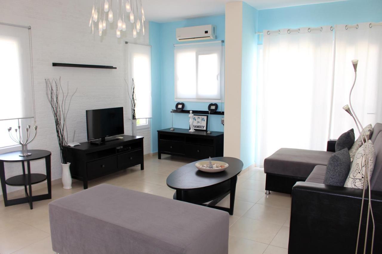 Caesar Beach Villas And Apartments Gastria Экстерьер фото
