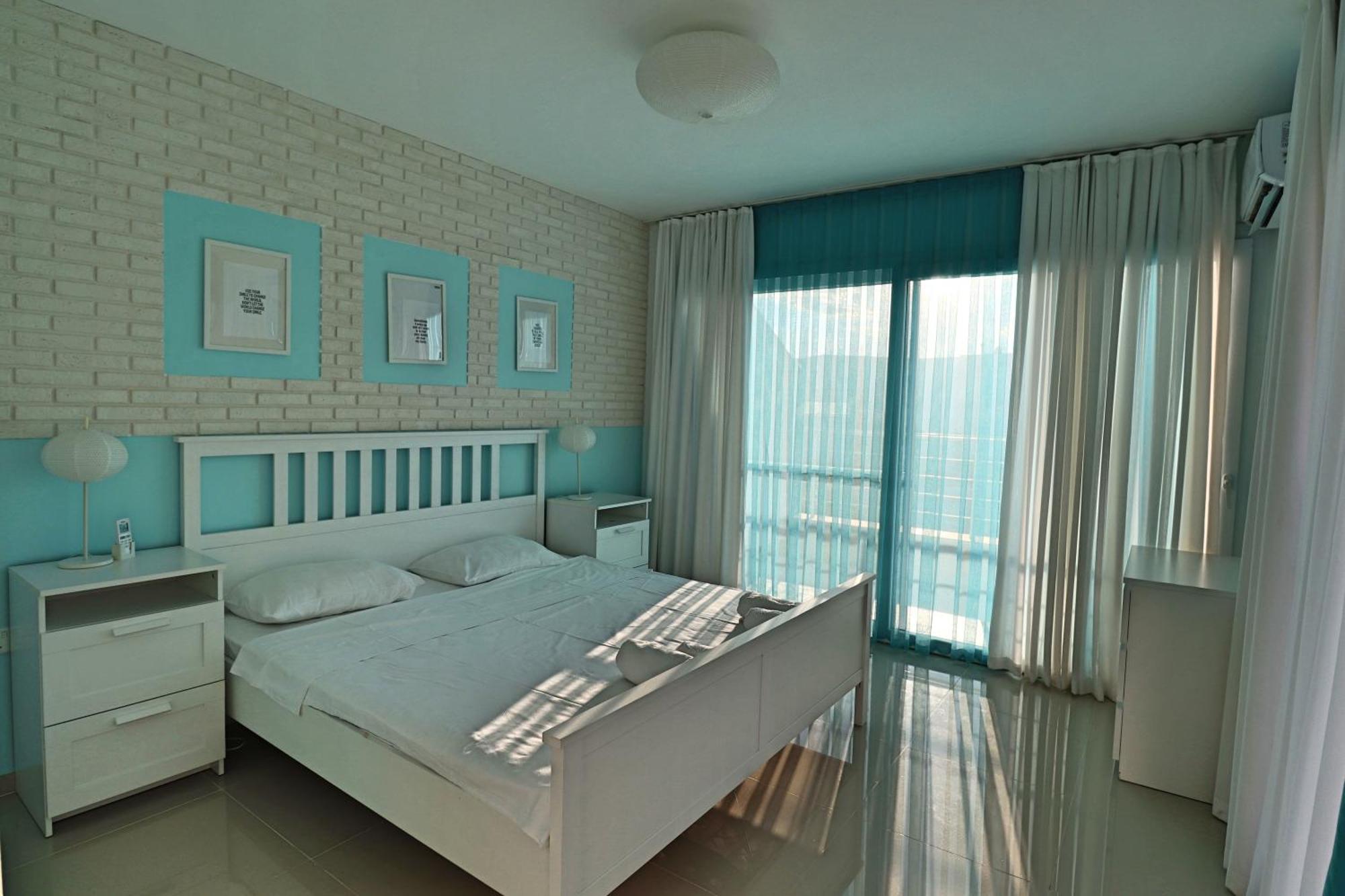 Caesar Beach Villas And Apartments Gastria Экстерьер фото